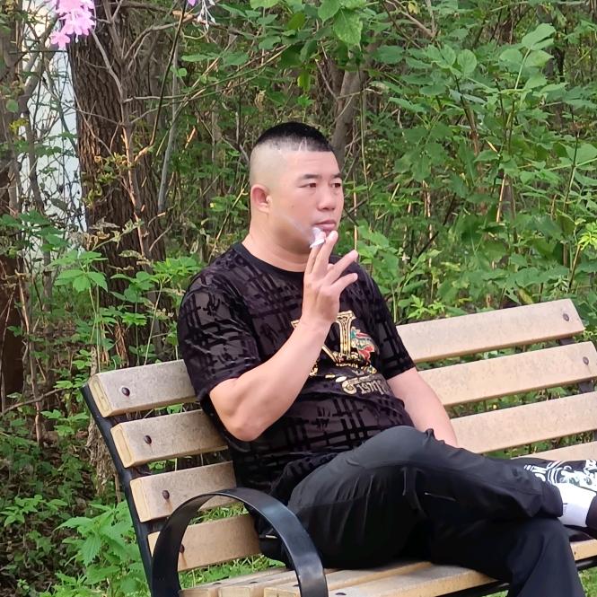 我心🌹飞翔