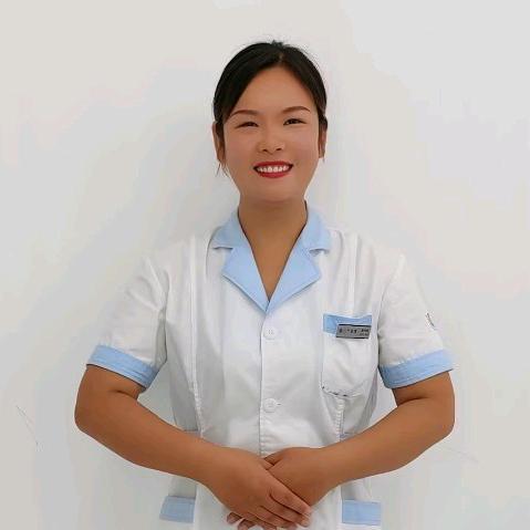 小贺老师配眼镜