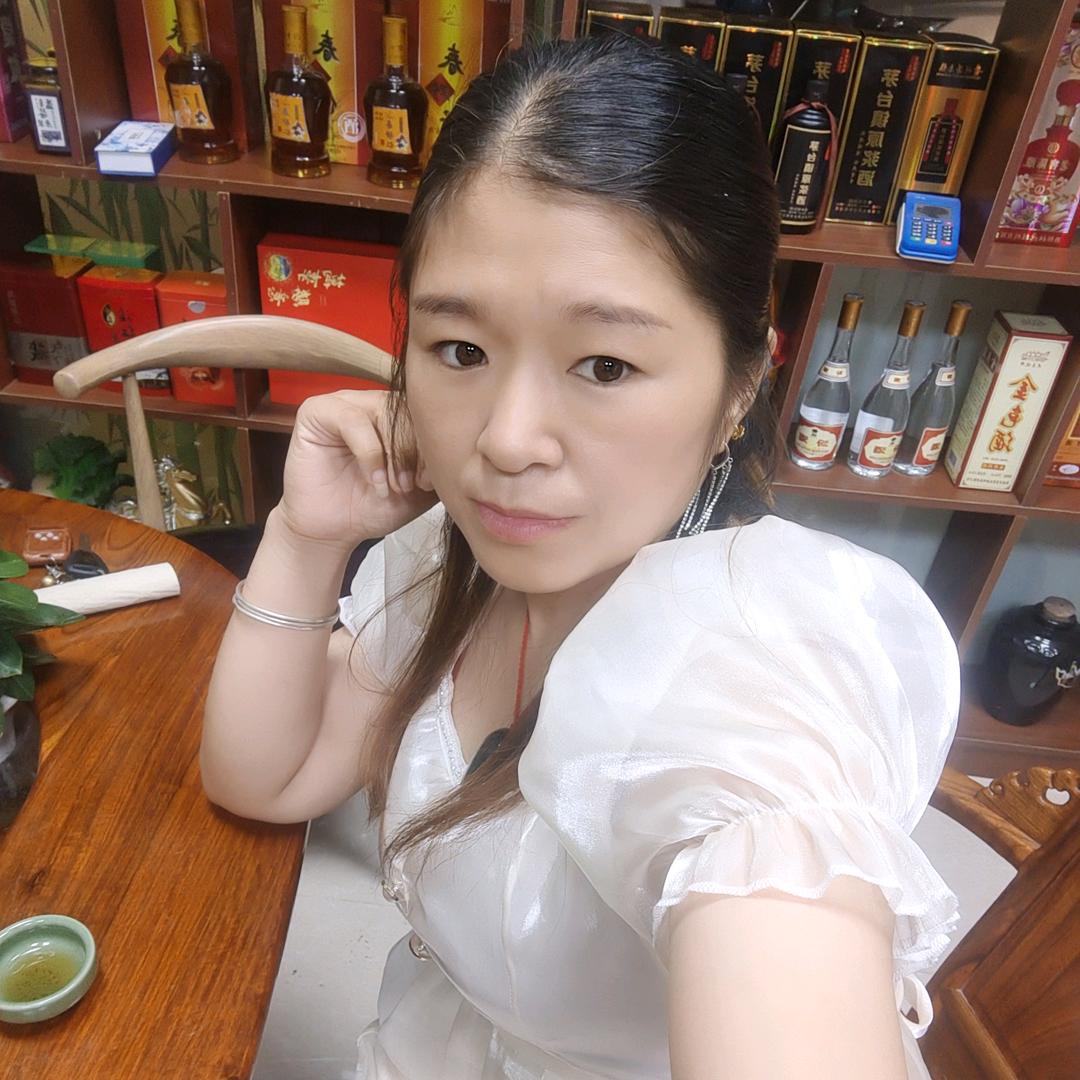 小君君