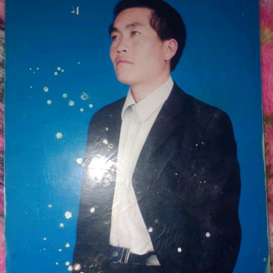 辛哥你好！专心一意，万事亨通。18869