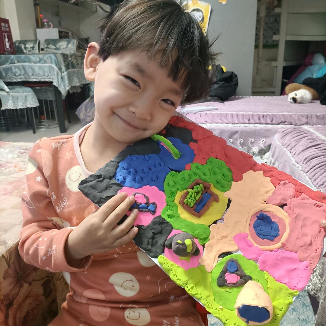 天天开心的娜娜