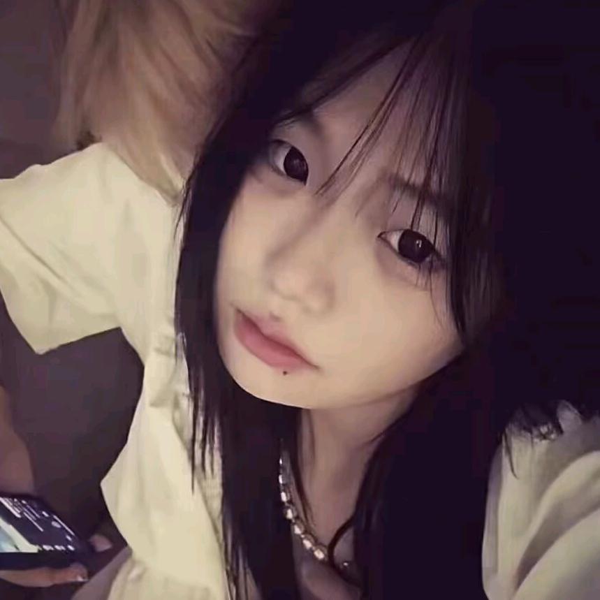 淋雨的笨小孩