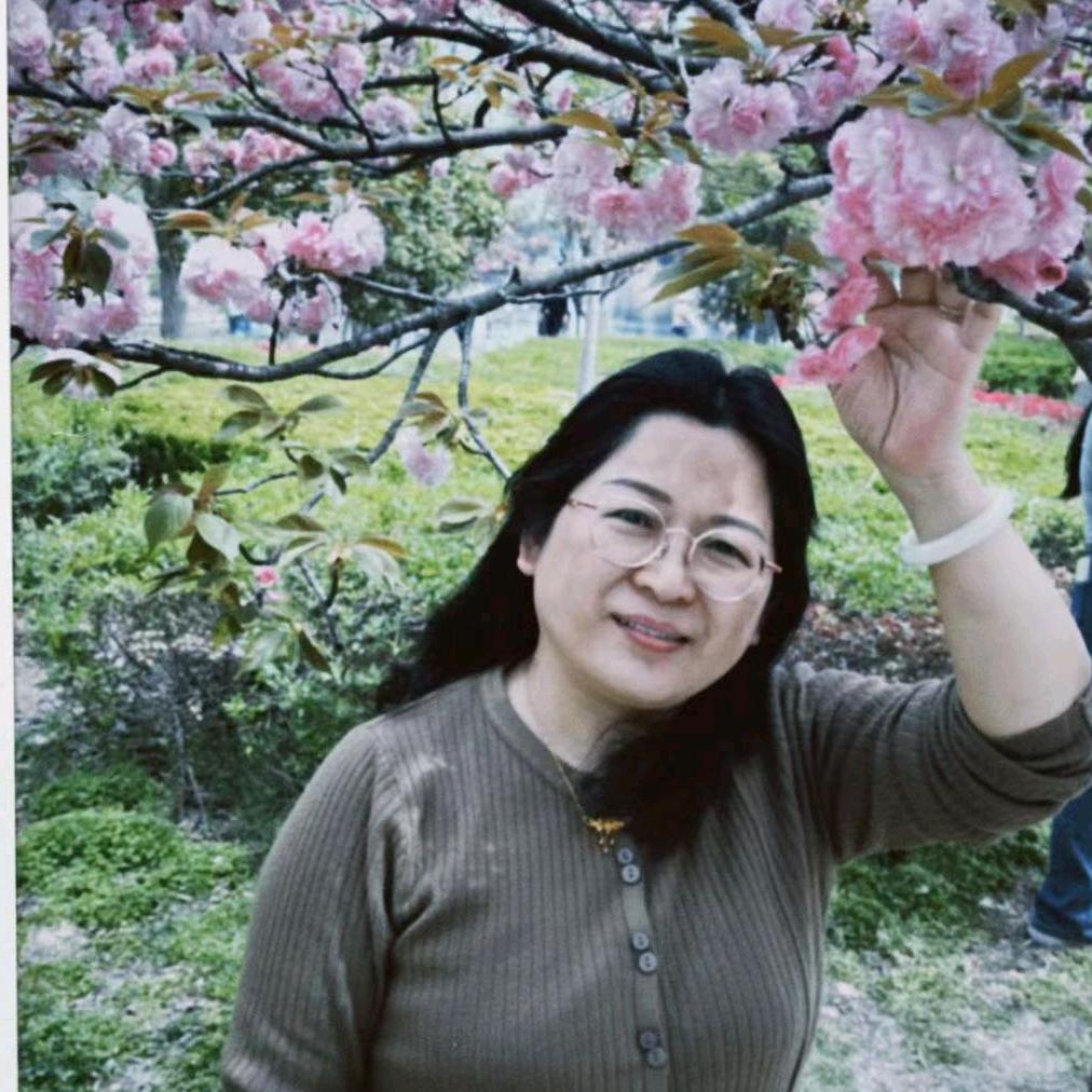 龙鼎新材料唐玉