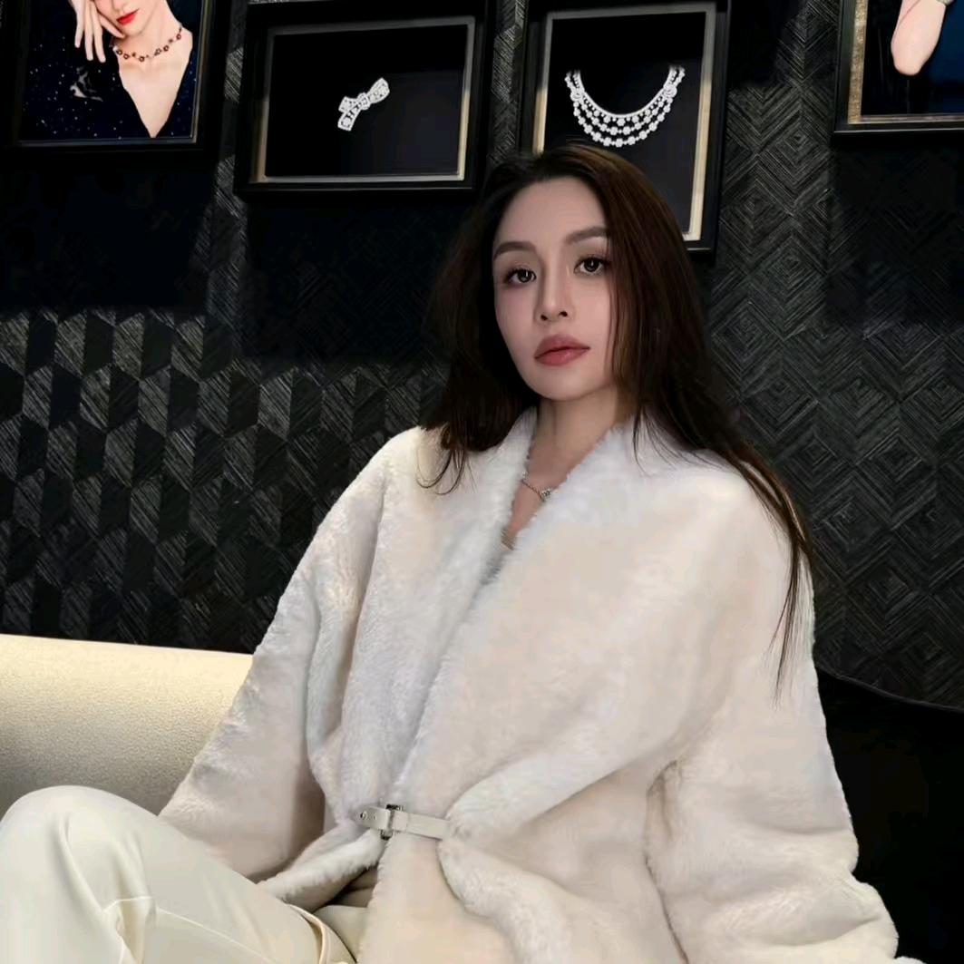 懒猫nono（品质衣橱）