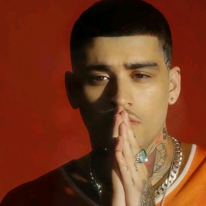 𝓐𝓵𝓲 𝓼𝓸𝓵𝓸𝓶𝓾