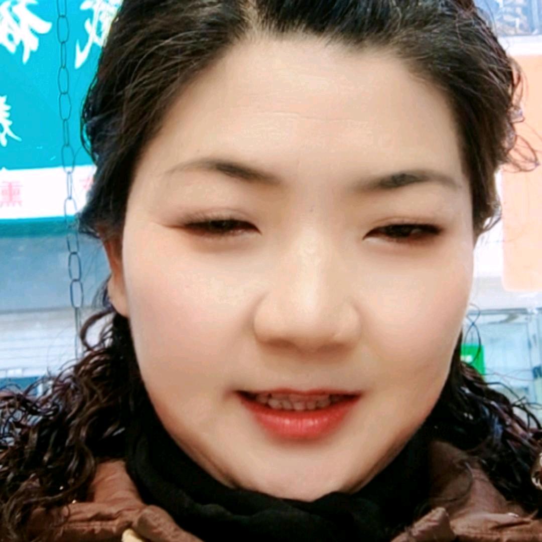 笑笑姐:上午9:10分开播