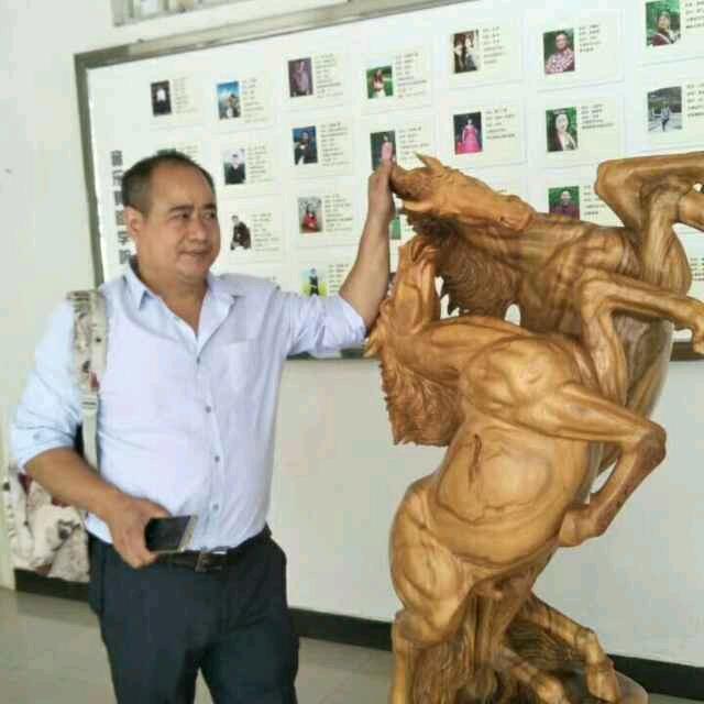 龙行天下二哥