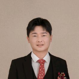 小梁同学