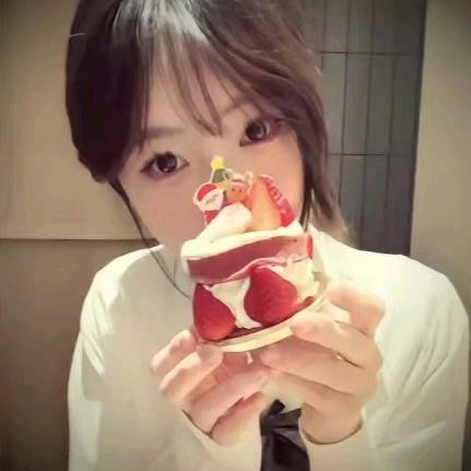 卖萌被打掉门牙^