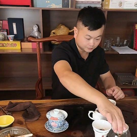 酒是我最爱总有幸福在等你