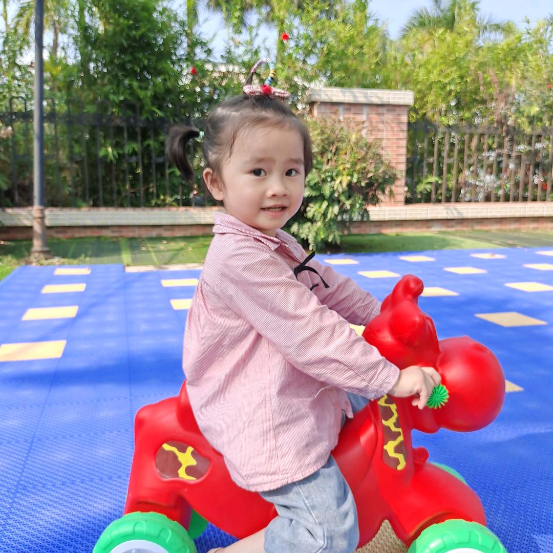 小妞