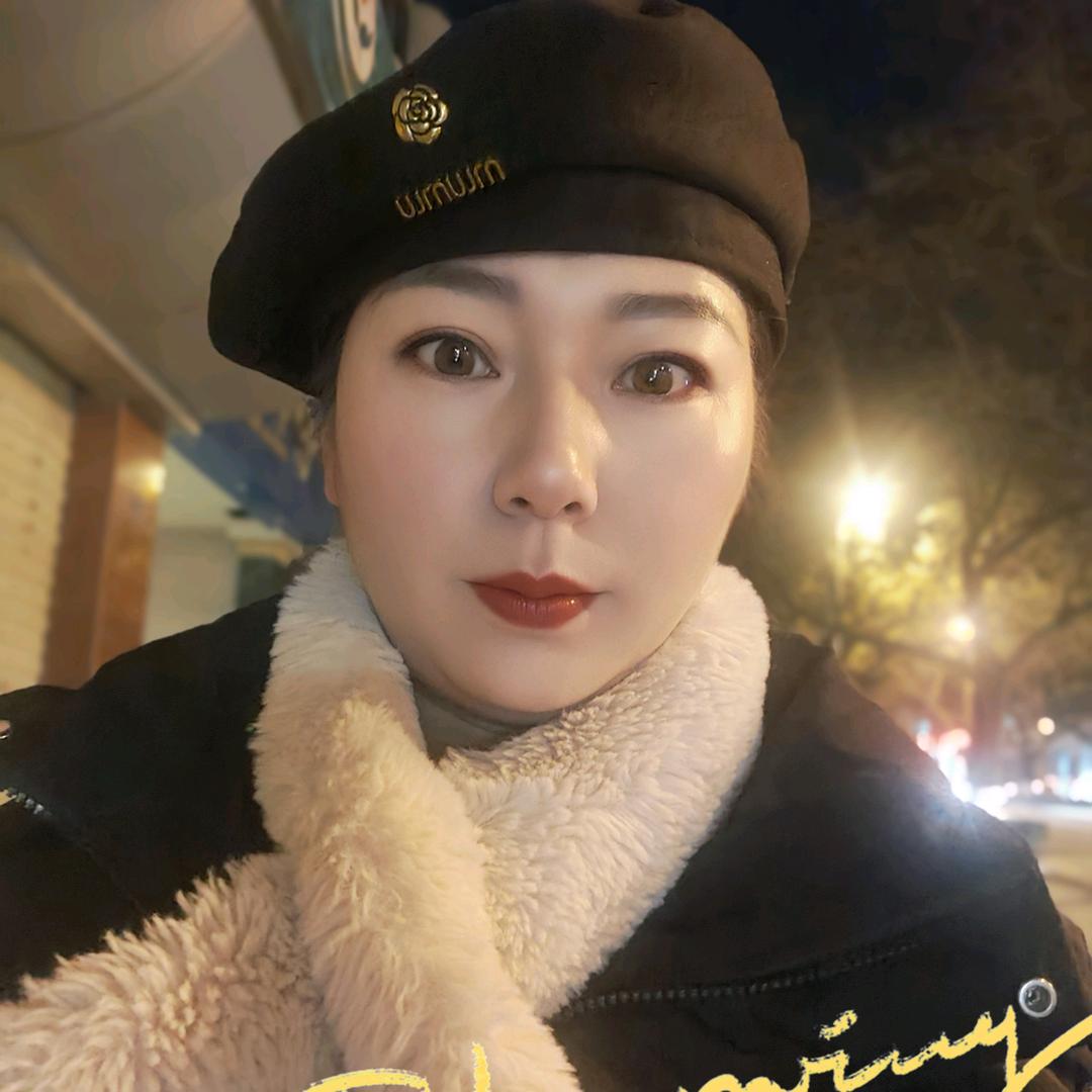 定北路柳馨园楼下，卤肉炒面馆