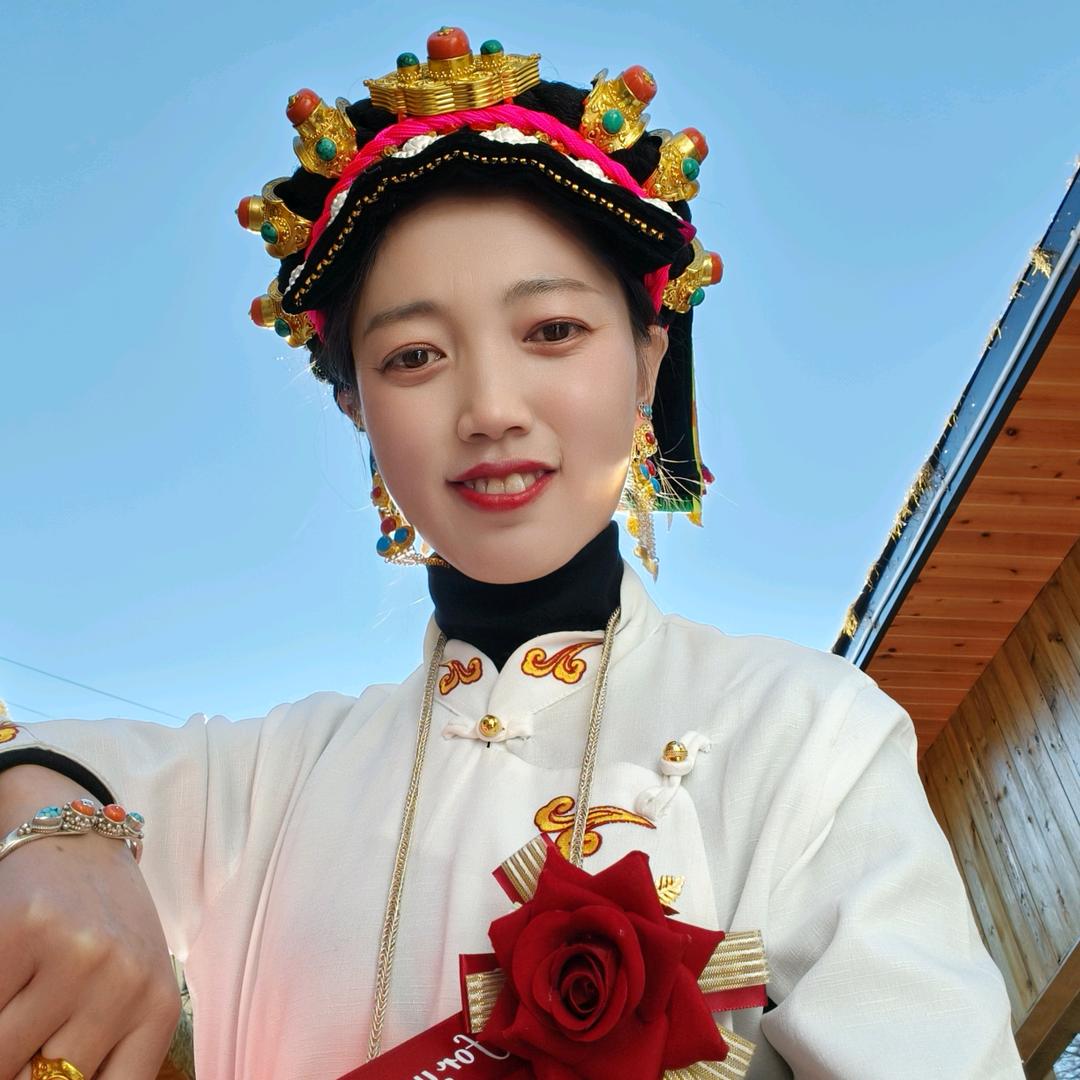 【王小姐】的店铺杰毅美居汇