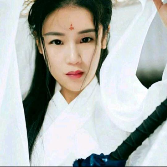 小燕子🌺🌺🌺