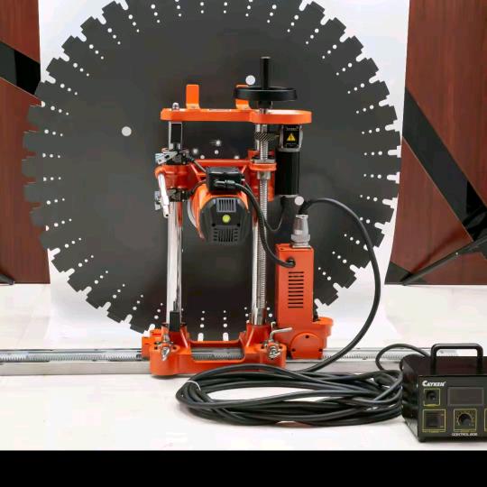 专业拆除，，砸墙，包立管