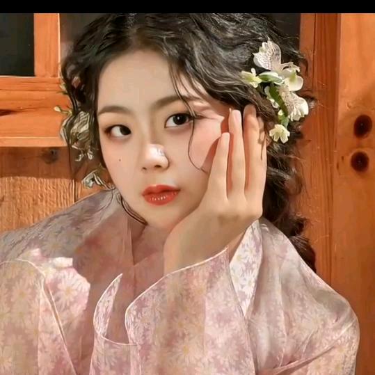 ღ᭄💞ঞ兜里🌿半颗糖🍬💗᭄