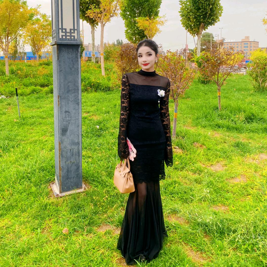 mukaram 👧