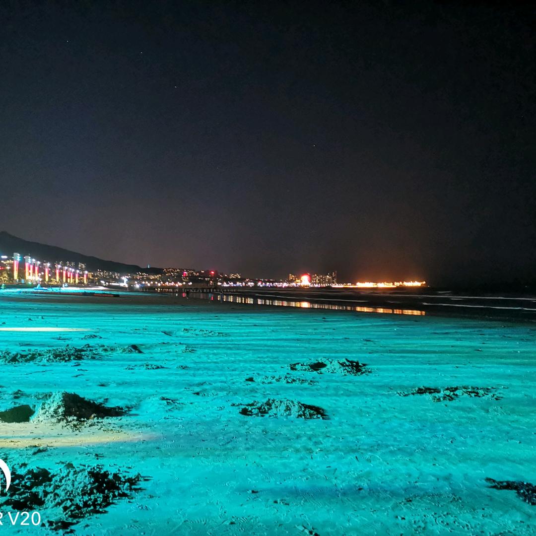 和你走在山水间