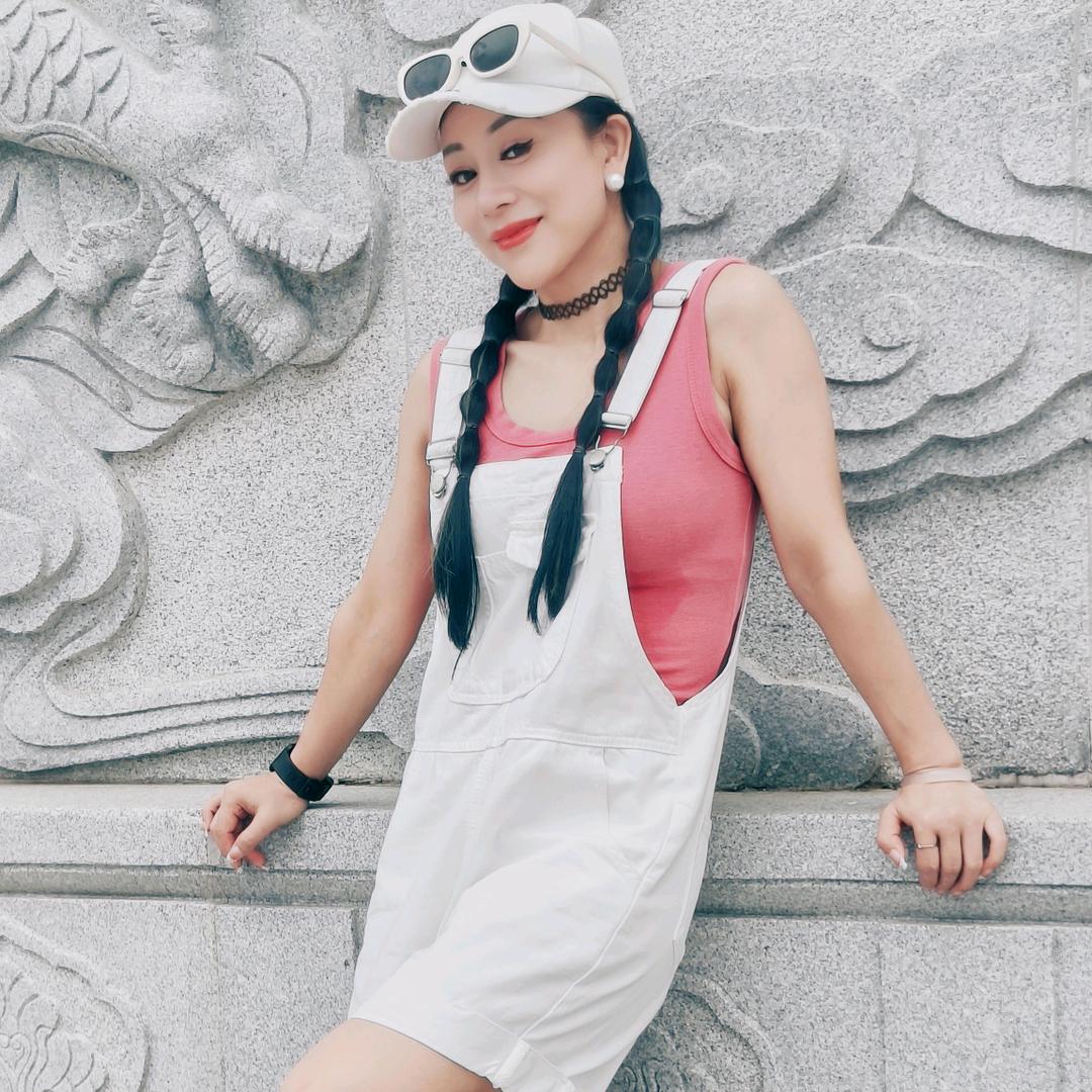 爱跳舞的*红红*