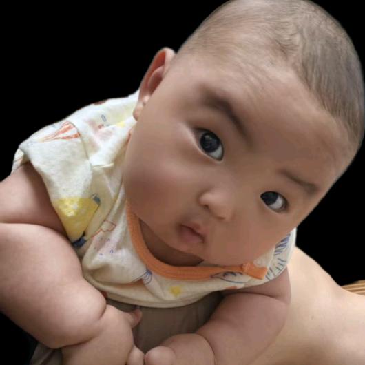 月亮不睡，你不睡咯