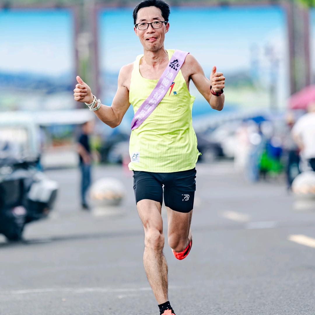 大飘亮（草根跑者）