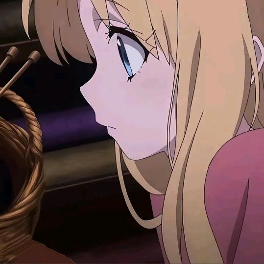 小Y.