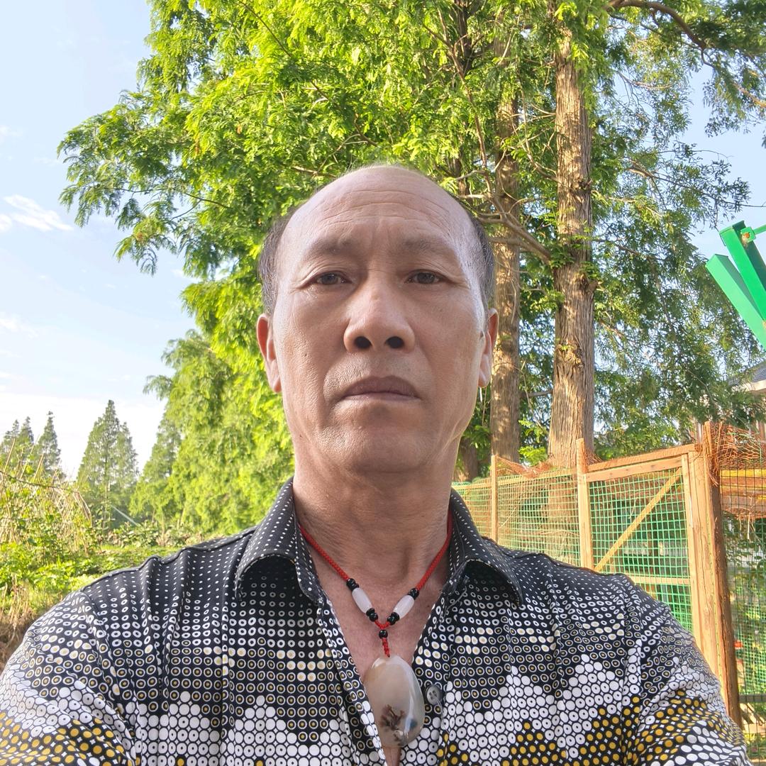 山歌飞龙🐉中午12点十分开播