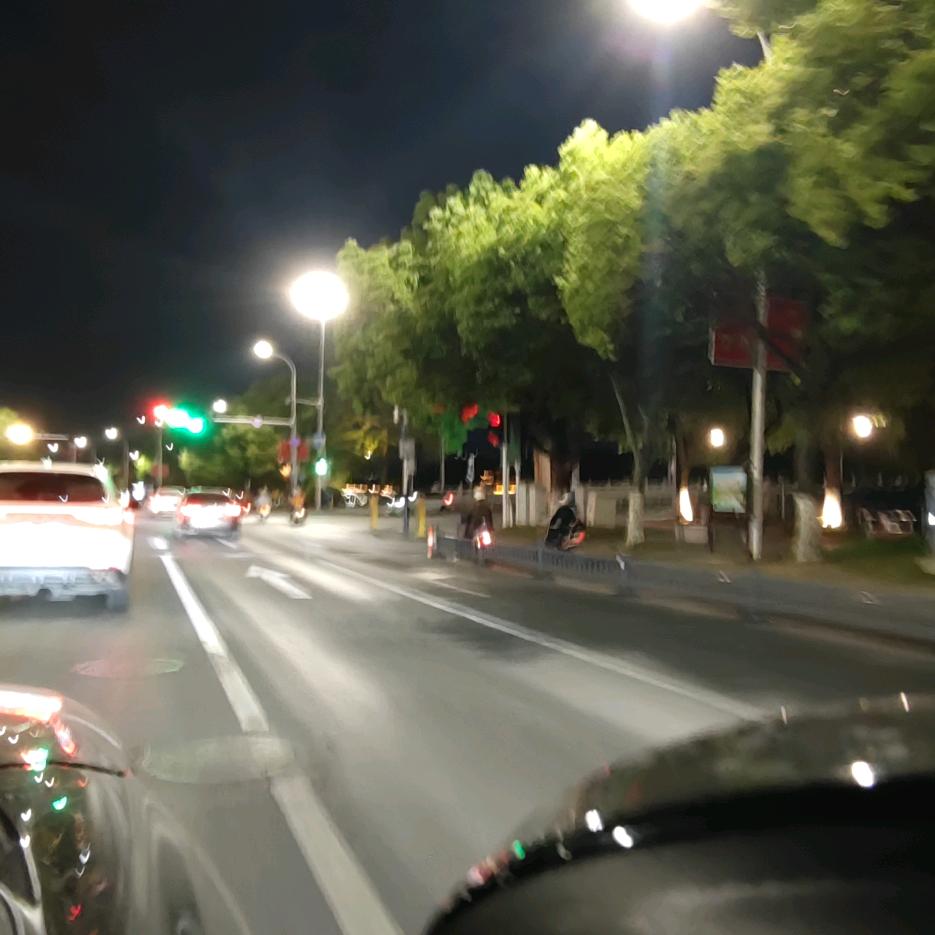清晨的酒