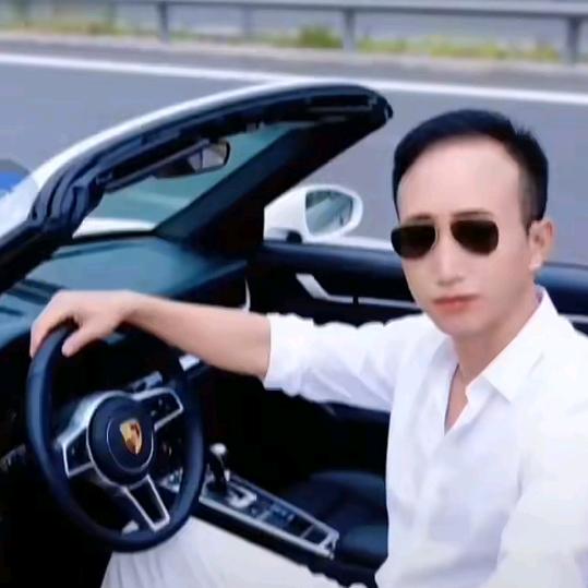 超(ง •̀_•́)ง٩(￥A￥)۶亿