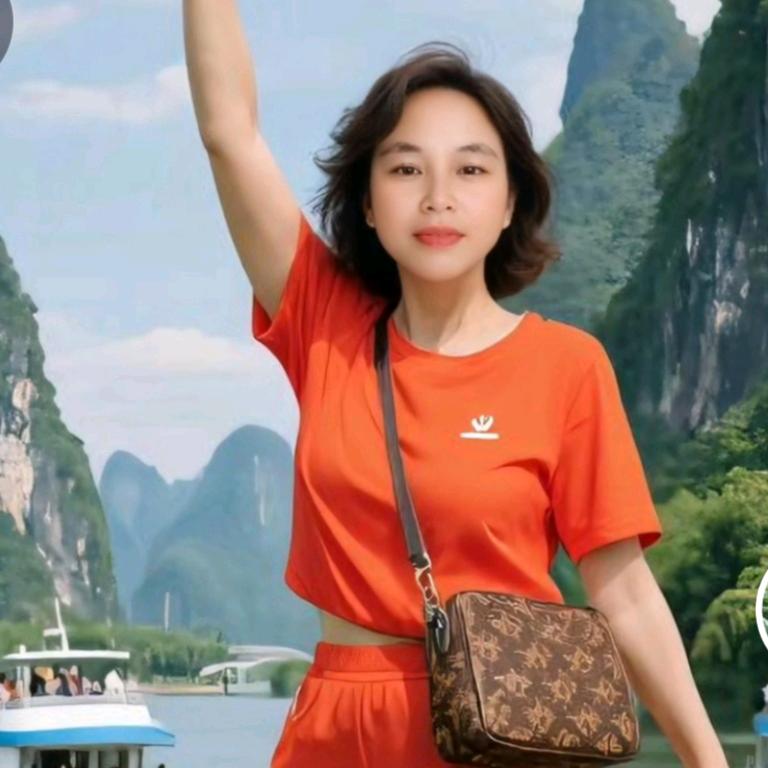在苦，也得笑着活