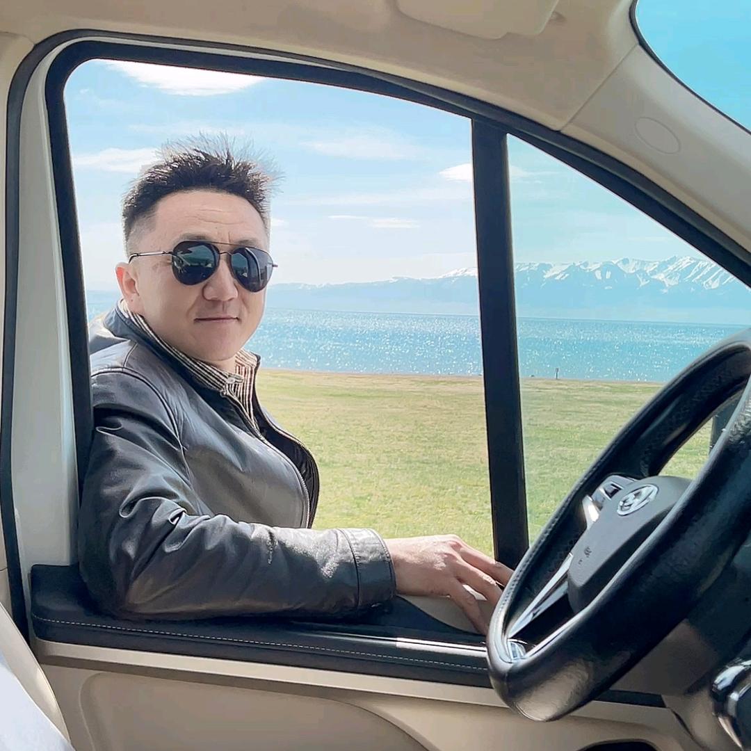 疆湖有约  大美新疆