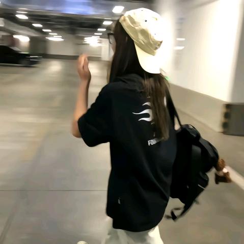 要牵住ᵀᴬ的手