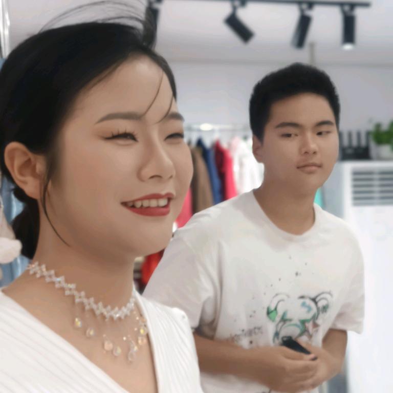 请叫我四哥😜😜