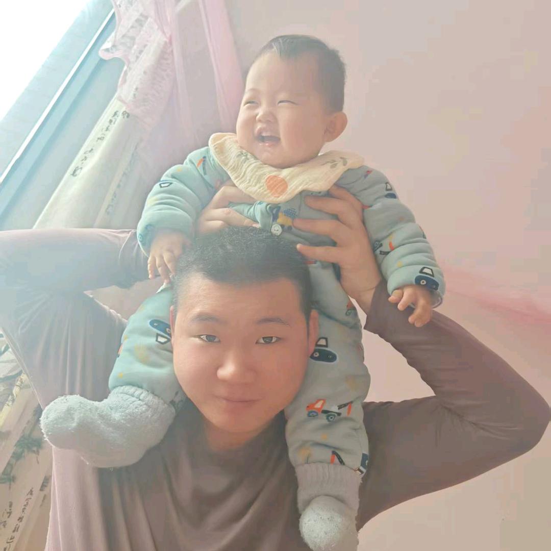 小宝贝爸爸
