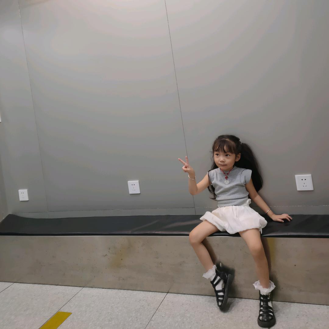 李小果快藏好。