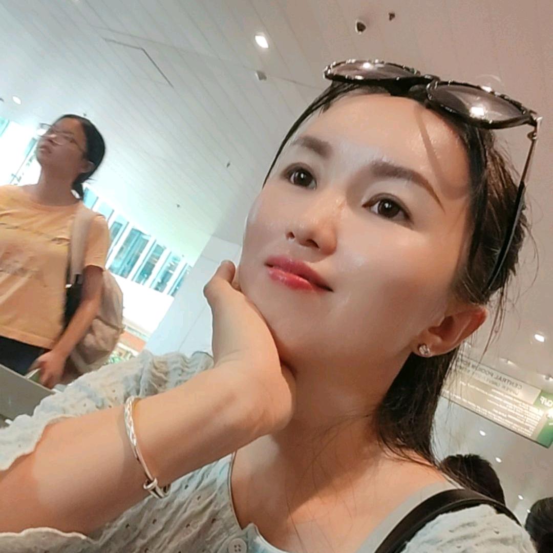 美子( ′• o •′ )☞