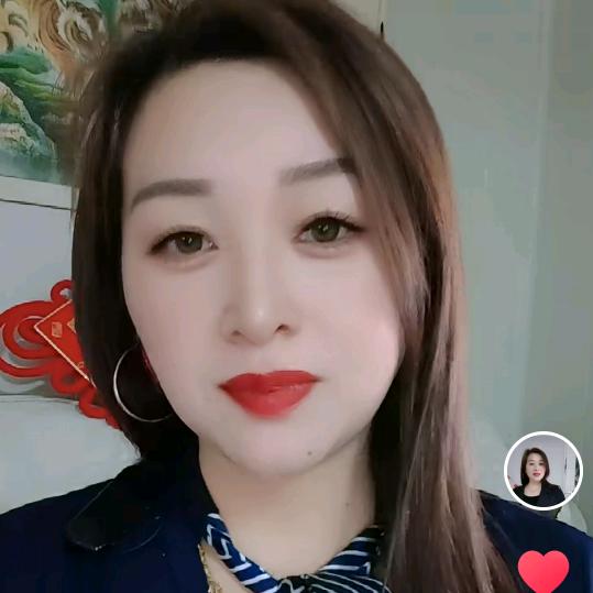 嫣然一笑