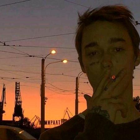 悲伤化为泪水从膀胱流出