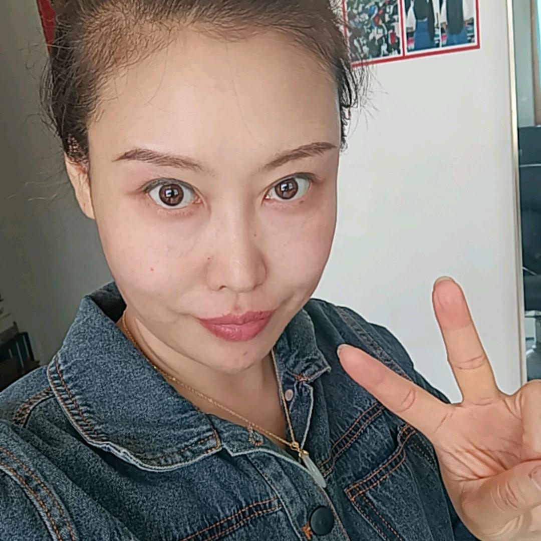 飞飞妈     早上5.40开播