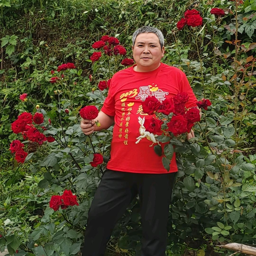 轩哥我来了，不定时开播