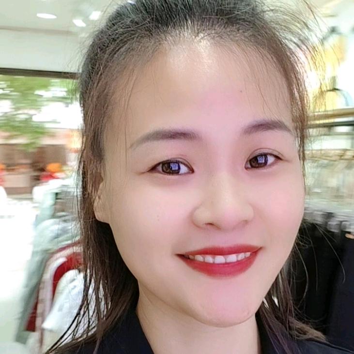 梁小七服饰