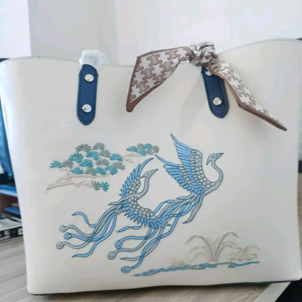 绣美包小叶