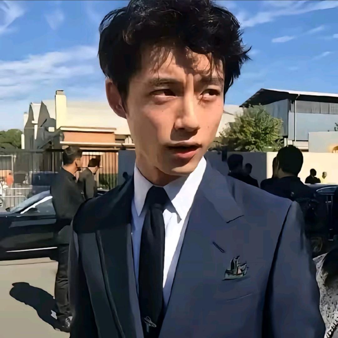 06的小胡