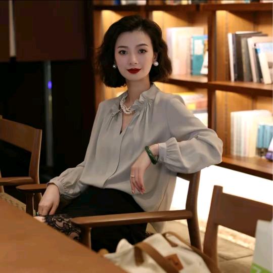西子小老板娘轻奢女装穿搭