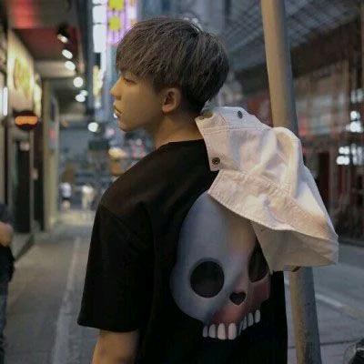 子墨丶