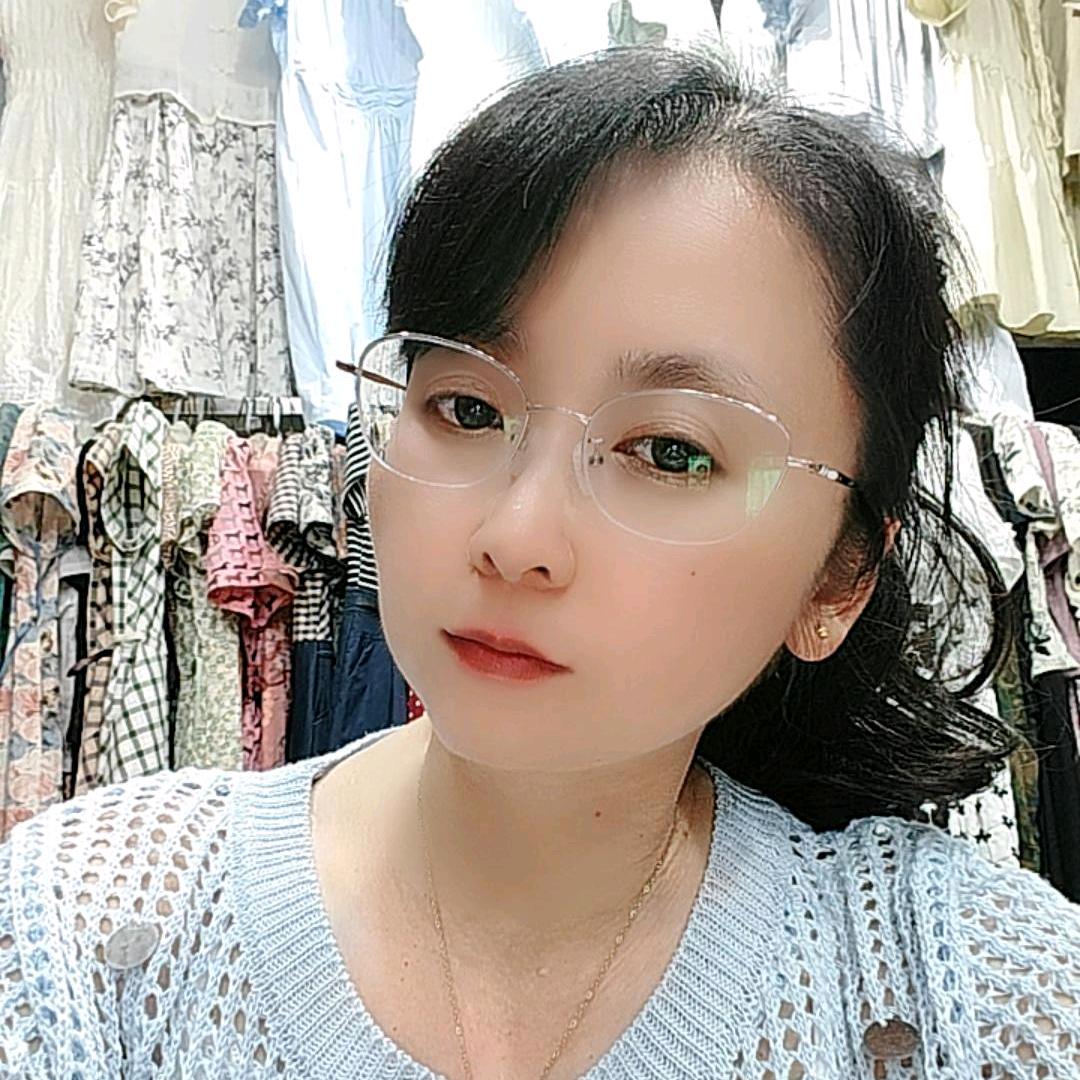 步行街喻姐服装店（正宗新疆骆驼奶上高代理