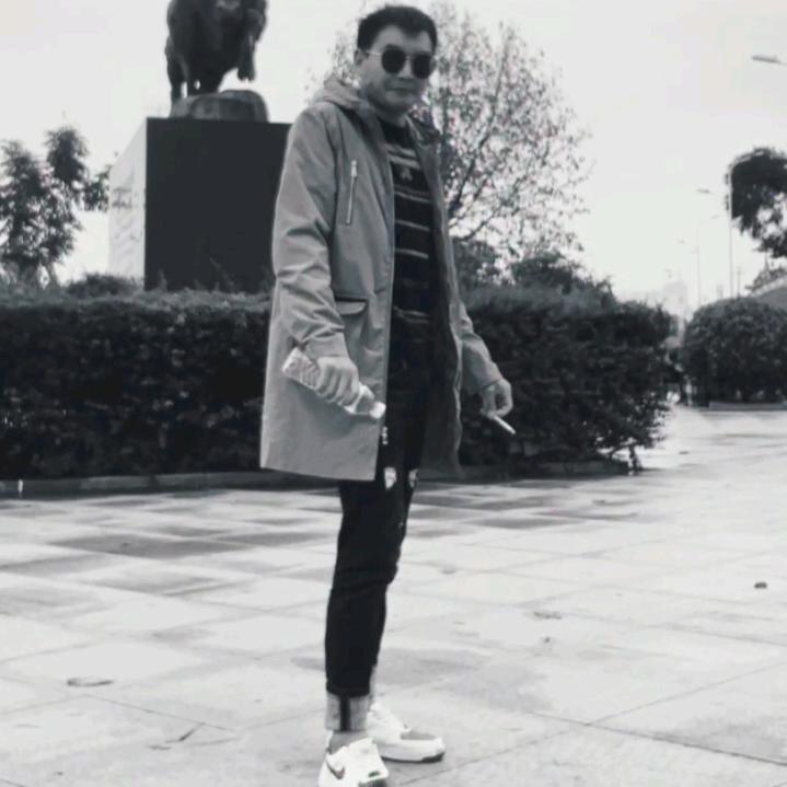 一江寒水千年风露