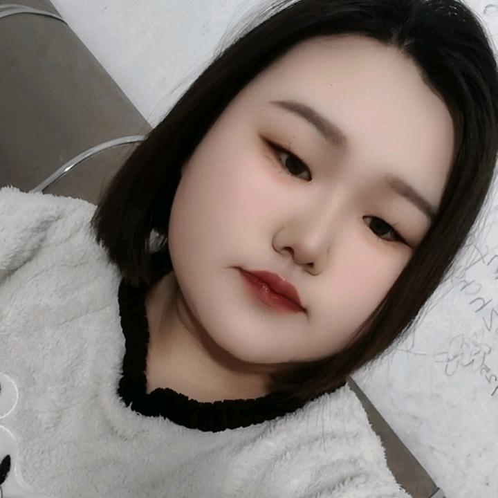 沫沫५꒰۶⁎⁼̴̀ω⁼̴́⁎꒱۶