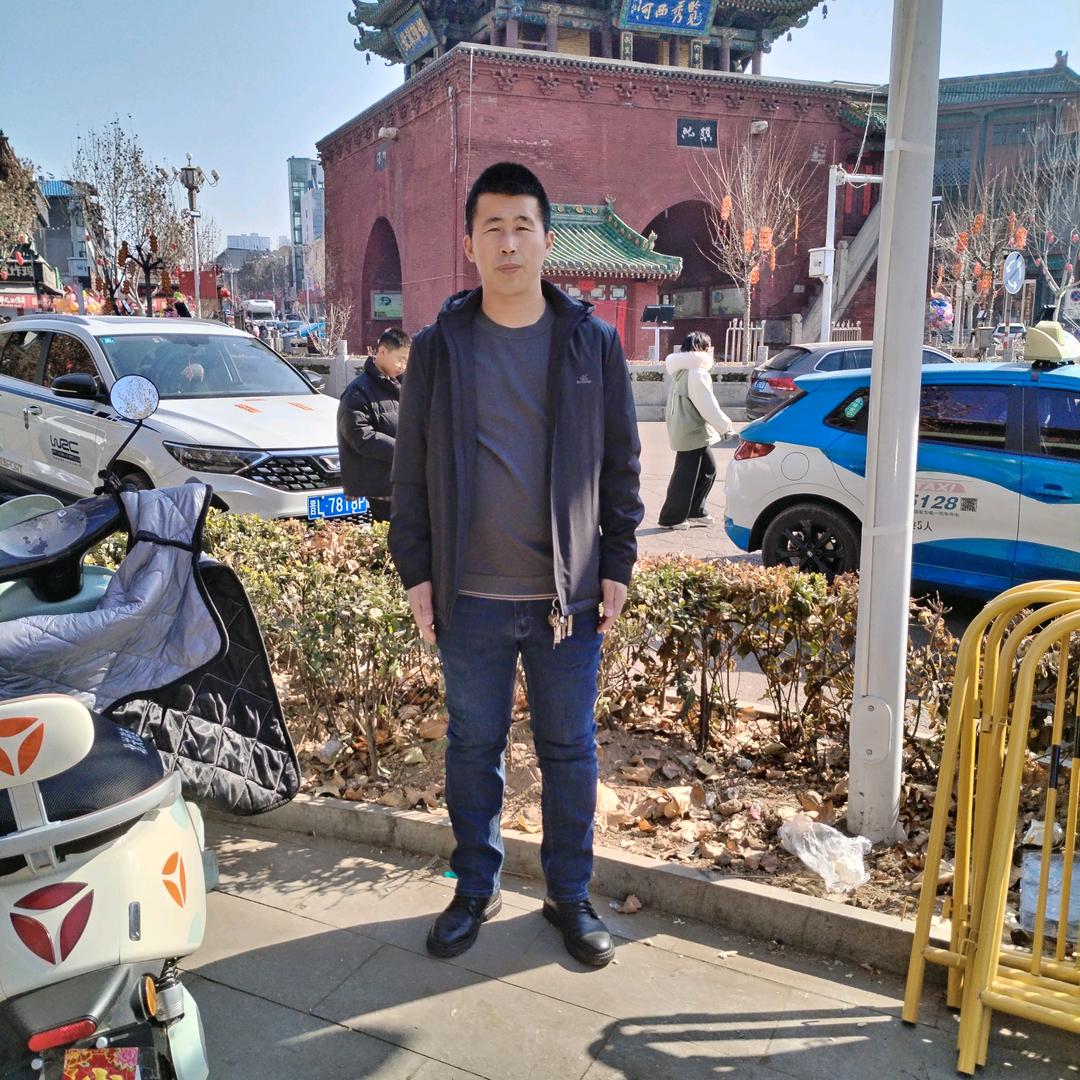 杨新春