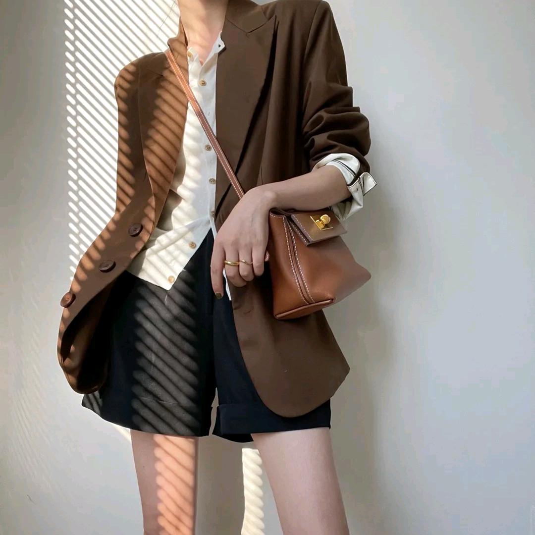 cy女装橱窗